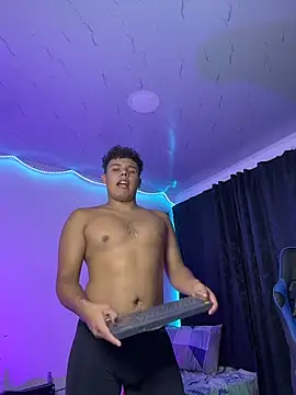 Snapshot of michael_iron chatting on 12.15.25 michael iron online show from 12.15.25