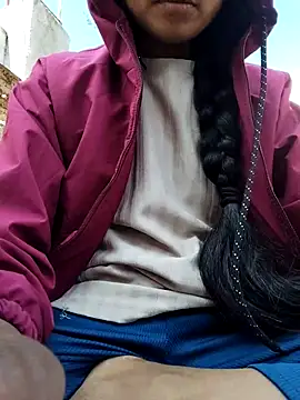 Snapshot of vivi_sexe chatting on 12.16.25 vivi sexe online show from 12.16.25