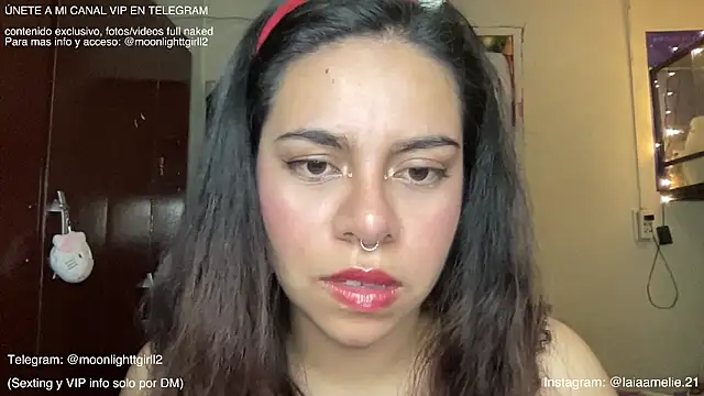 Snapshot of laiaamelie chatting on 12.17.25 laiaamelie online show from 12.17.25