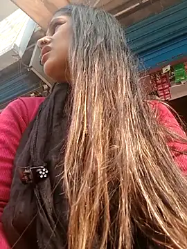 nehakapoor89 online show from 12.14.25