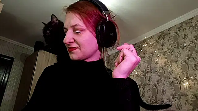 Snapshot of MerrillBarfield chatting on 12.16.25 MerrillBarfield online show from 12.16.25