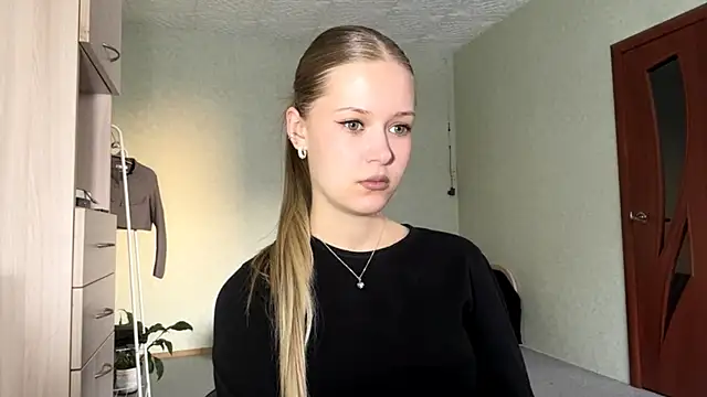 ZaidaSchwarten online show from 01.15.26