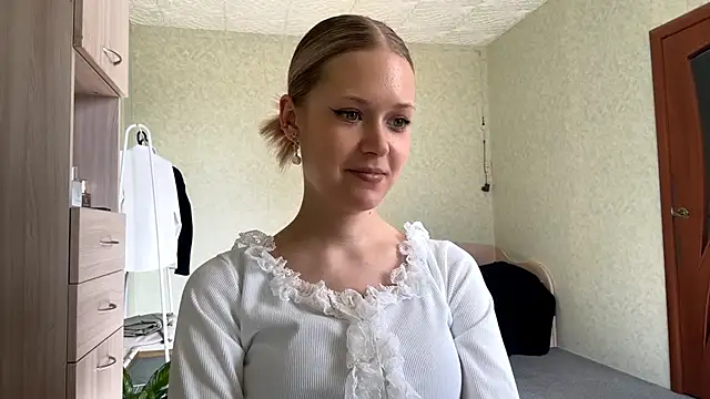 ZaidaSchwarten online show from 03.12.26