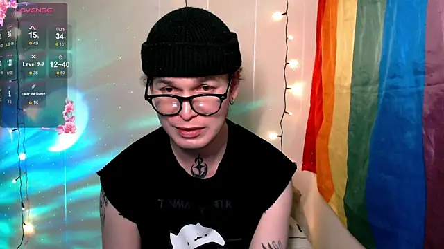 Snapshot of Steve_q chatting on 12.13.25 Steve q online show from 12.13.25