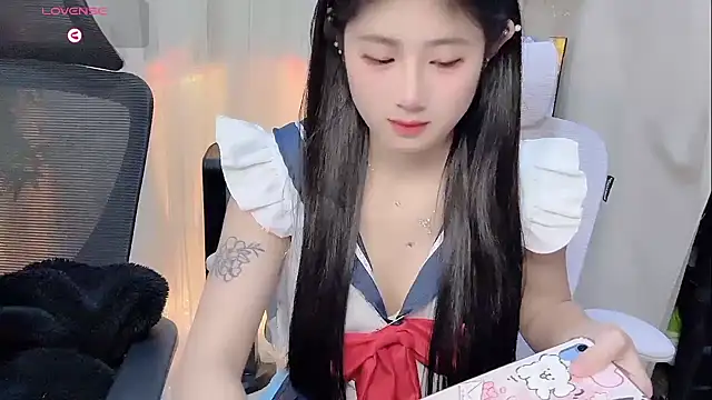 Yvonne-07 online show from 12.18.25