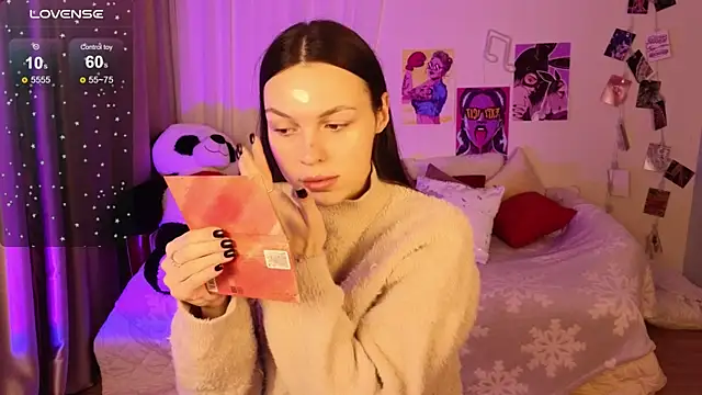 Snapshot of MaxinCarroll chatting on 01.12.26 MaxinCarroll online show from 01.12.26