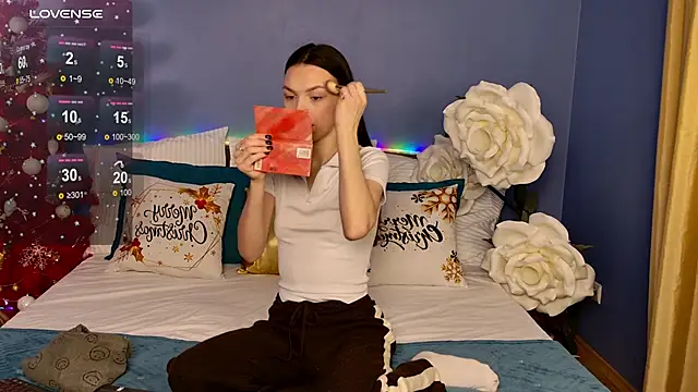 Snapshot of MaxinCarroll chatting on 01.13.26 MaxinCarroll online show from 01.13.26