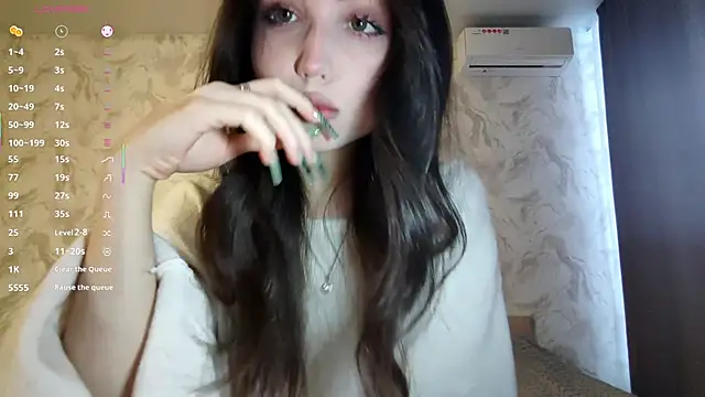 Qwami Amie online show from 03.04.26