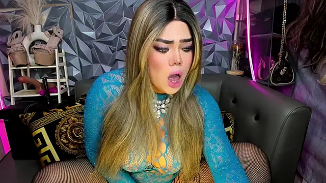 AlwaysHornyMia online show from 03.29.26