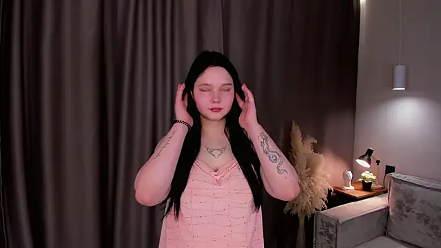 AgataBelson online show from 12.17.25