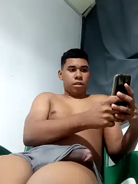 Snapshot of joserod1 chatting on 12.16.25 joserod1 online show from 12.16.25