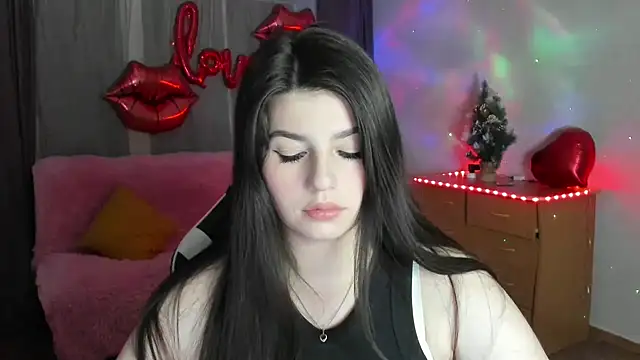 KisaModel online show from 03.25.26