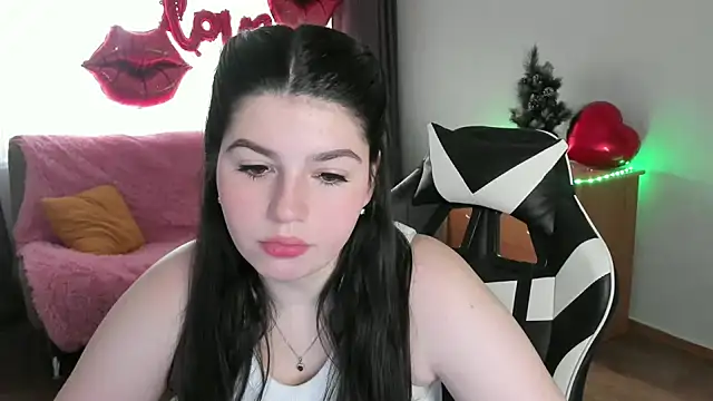 KisaModel online show from 04.02.26