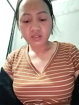 Luckyy03 online show from 12.15.25