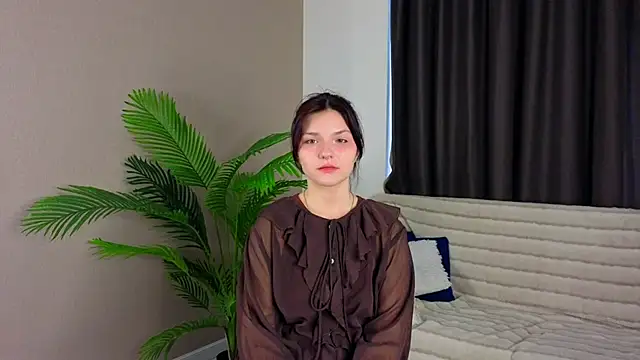 Snapshot of NyraVesperis chatting on 03.25.26 NyraVesperis online show from 03.25.26