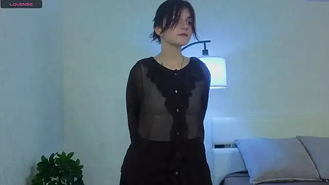 Snapshot of NyraVesperis chatting on 04.06.26 NyraVesperis online show from 04.06.26