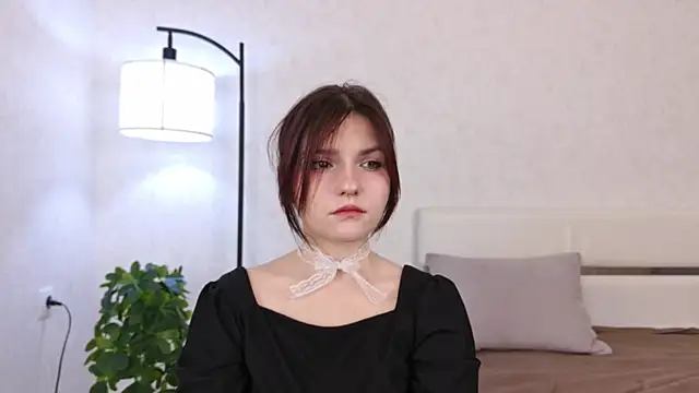 NyraVesperis online show from 05.15.26