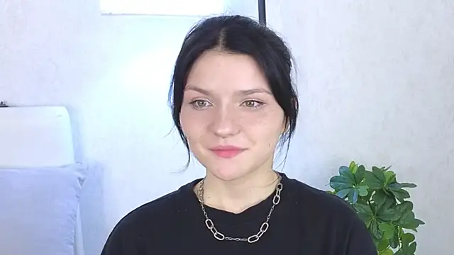 NyraVesperis online show from 05.31.26