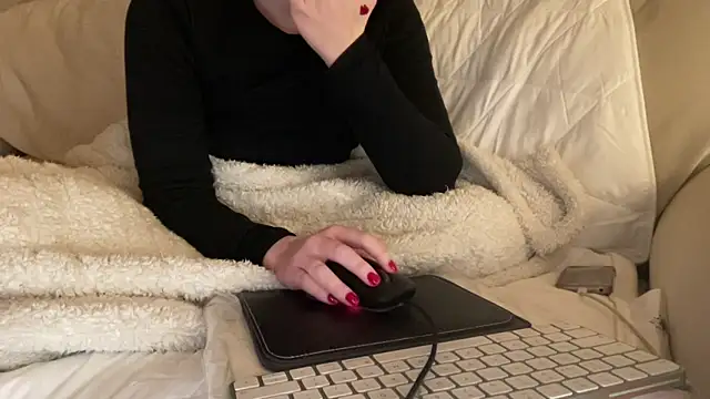 ijustturned18today online show from 01.05.26