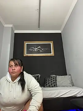 Snapshot of SayMarLuna chatting on 06.12.26 SayMarLuna online show from 06.12.26