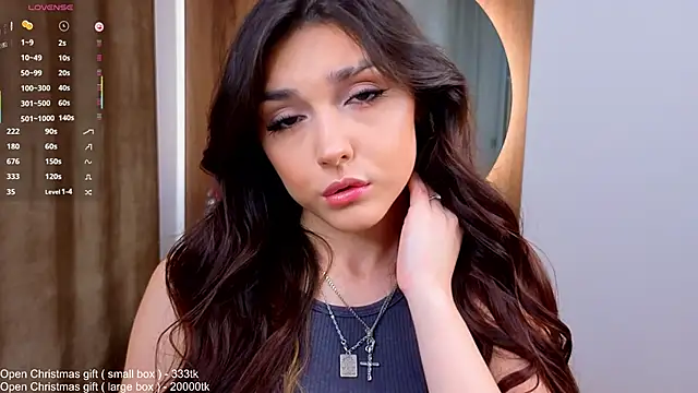 Snapshot of NatishaAlpern chatting on 12.22.25 NatishaAlpern online show from 12.22.25