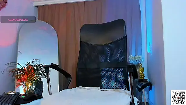  YOURHERO online show from 04.15.26