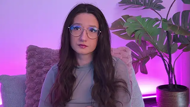 TheaMalekoo online show from 04.15.26