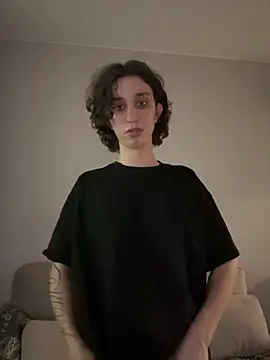 Snapshot of JuicyBoy777 chatting on 12.17.25 JuicyBoy777 online show from 12.17.25