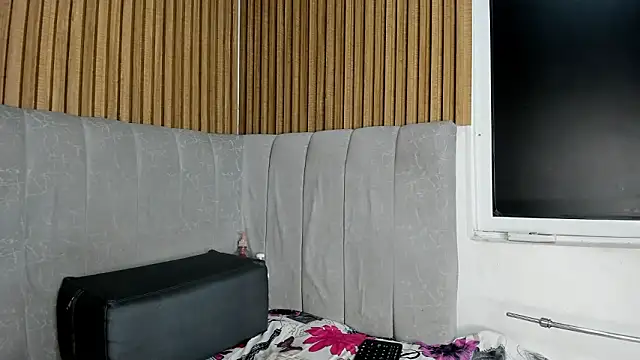 TiifanyGrey online show from 01.18.26