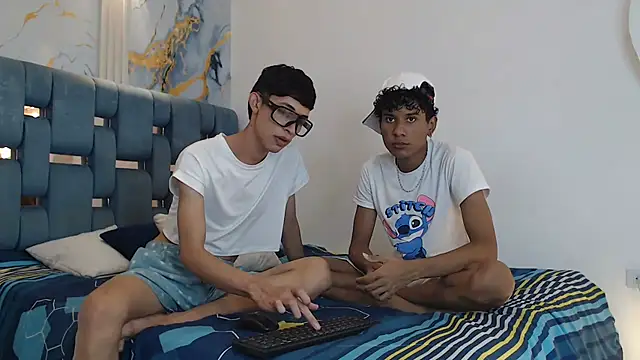 SWEET RABBIT1 online show from 01.08.26