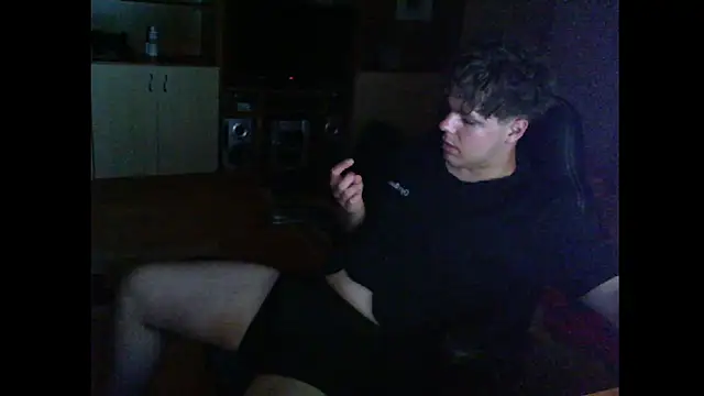Snapshot of GymGuy0505 chatting on 05.25.26 GymGuy0505 online show from 05.25.26