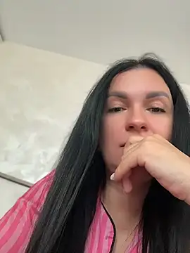 MeganBlueq online show from 04.15.26