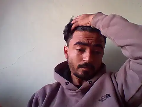 Snapshot of no_one_knows_ chatting on 12.14.25 no one knows online show from 12.14.25