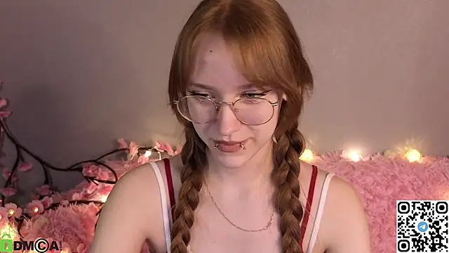 Snapshot of EmmaPratt chatting on 01.12.26 EmmaPratt online show from 01.12.26