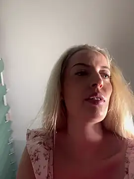 Katharina Wagner online show from 06.24.26