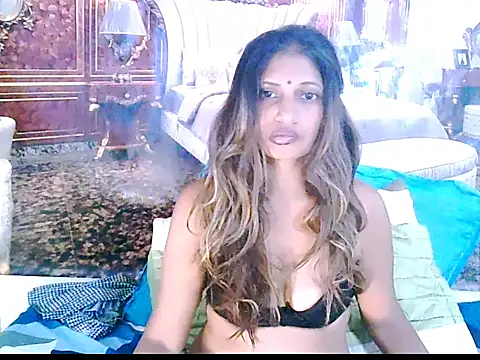 IndianHunnie69 online show from 12.15.25