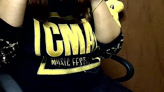 Snapshot of butterflyslay chatting on 01.11.26 butterflyslay online show from 01.11.26