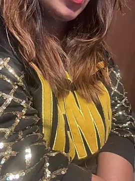 Snapshot of butterflyslay chatting on 01.19.26 butterflyslay online show from 01.19.26