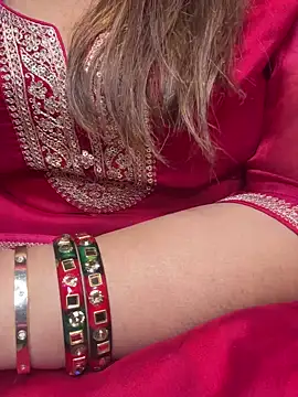 Snapshot of butterflyslay chatting on 02.02.26 butterflyslay online show from 02.02.26