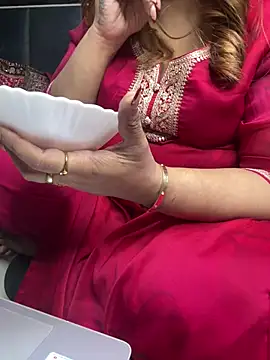 Snapshot of butterflyslay chatting on 02.02.26 butterflyslay online show from 02.02.26