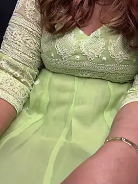 Snapshot of butterflyslay chatting on 02.03.26 butterflyslay online show from 02.03.26