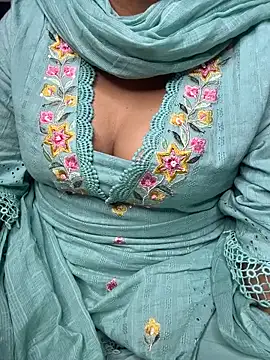 Snapshot of butterflyslay chatting on 02.21.26 butterflyslay online show from 02.21.26