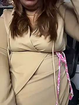 Snapshot of butterflyslay chatting on 02.24.26 butterflyslay online show from 02.24.26