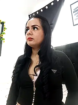 Violetawiliams online show from 12.15.25