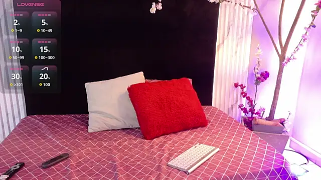 bella moonlight cr online show from 04.13.26