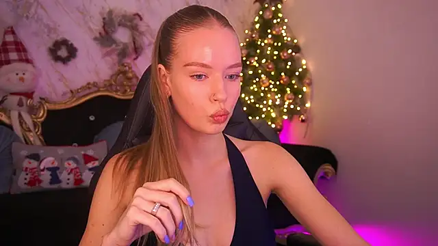 MollyyMayy online show from 12.22.25