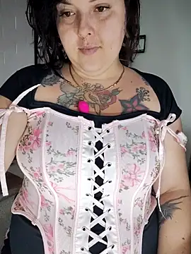 Divine Pouvoir online show from 03.12.26