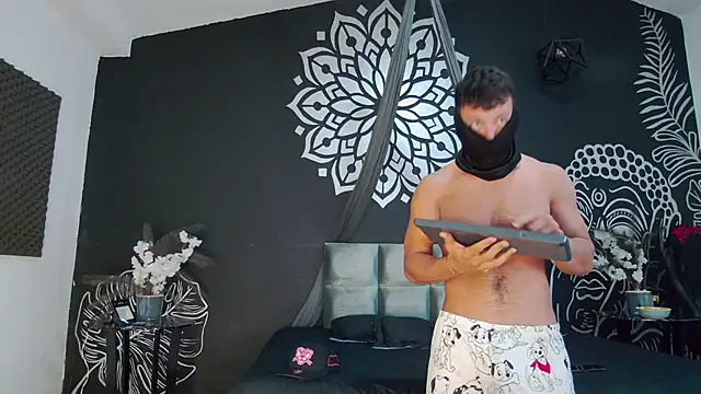 Snapshot of MagnusKnight_ chatting on 01.14.26 MagnusKnight online show from 01.14.26