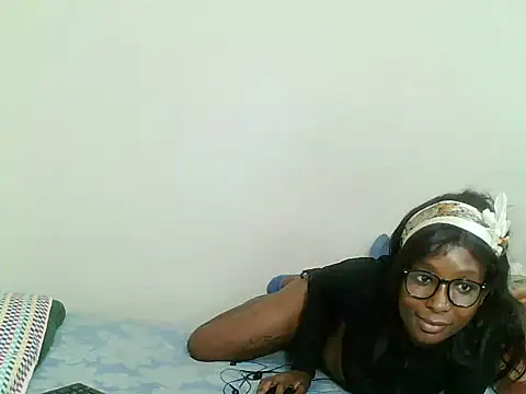 PKELLY7 online show from 12.15.25