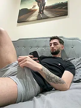 Juliann69Ramiro online show from 02.16.26